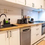 North Urban Escape Aviatiei 아파트 부쿠레슈티