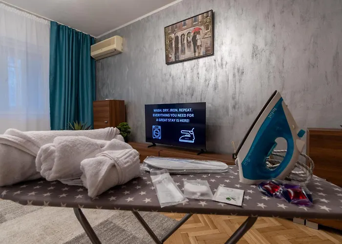 Apartment North Urban Escape *